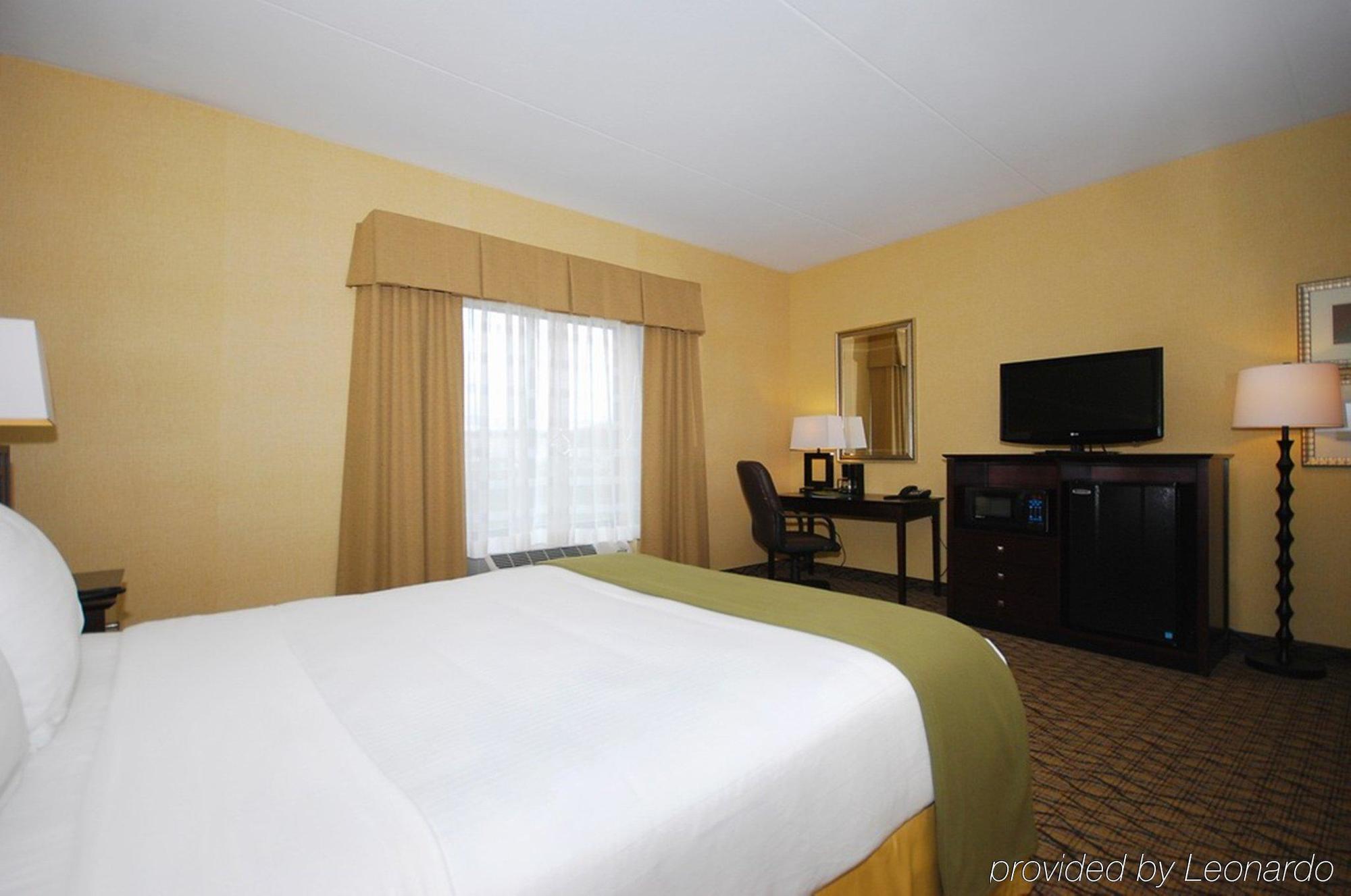 Express And Kittanning, An Ihg 2*